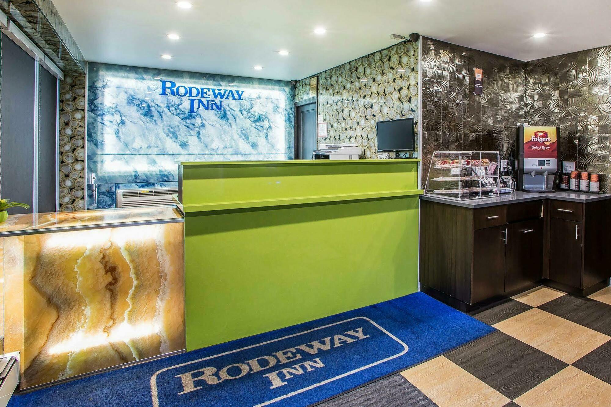 Rodeway Inn Belleville Bagian luar foto